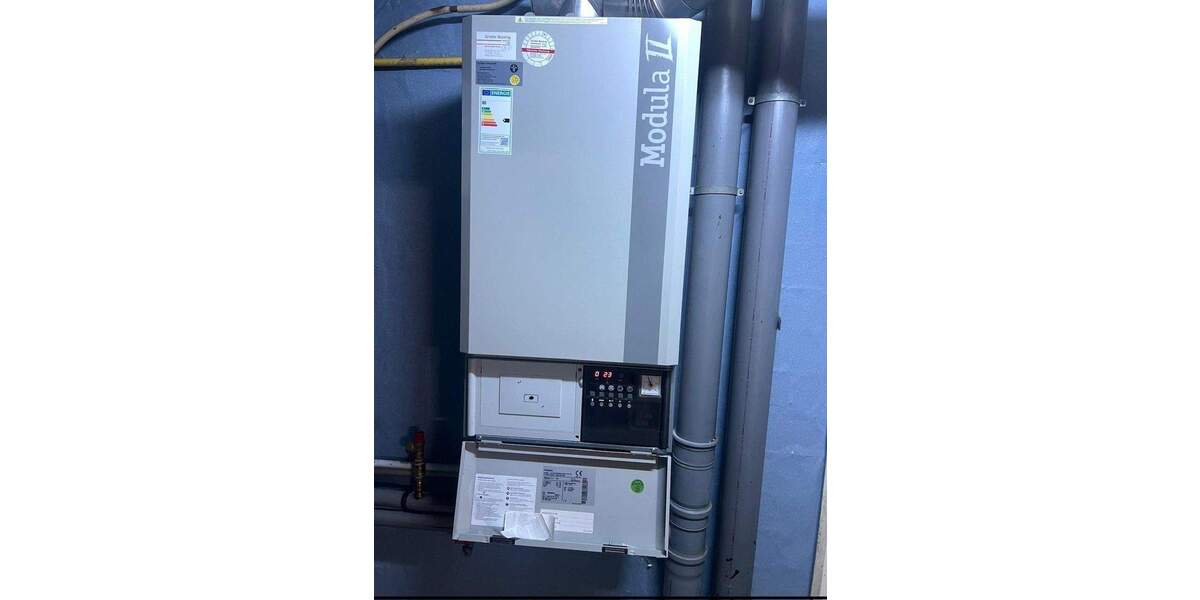 Bungalow mit großer Grundfläche Fußbodenheizung & Dämmung 1 zimmer