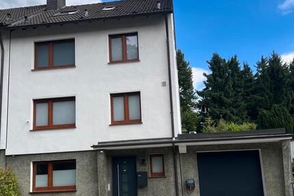 Haus Mülheim an der Ruhr Mellinghofen - 8 Zimmer, 248 m&sup2;, 699.000&euro; | Angebot:26407630