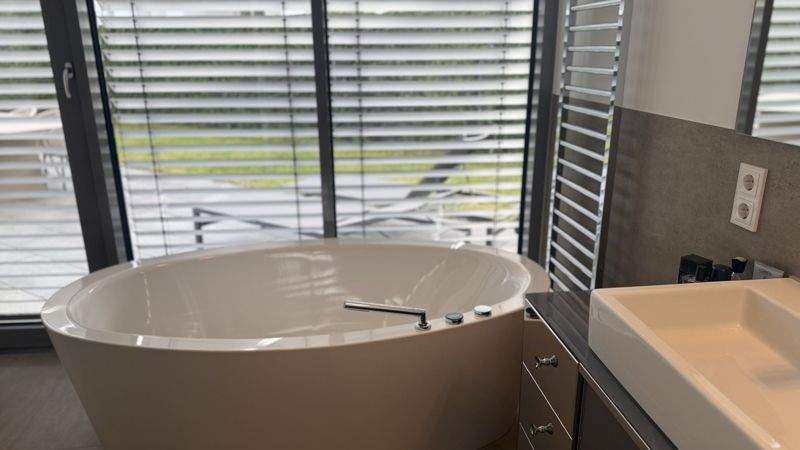 Etagenwohnung Essen Bredeney - 5 Zimmer, 190 m&sup2;, 2.700&euro; | Angebot:25428573