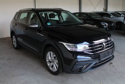 VW Tiguan Allspace 11.000 km 29.950 € Essen 45136
