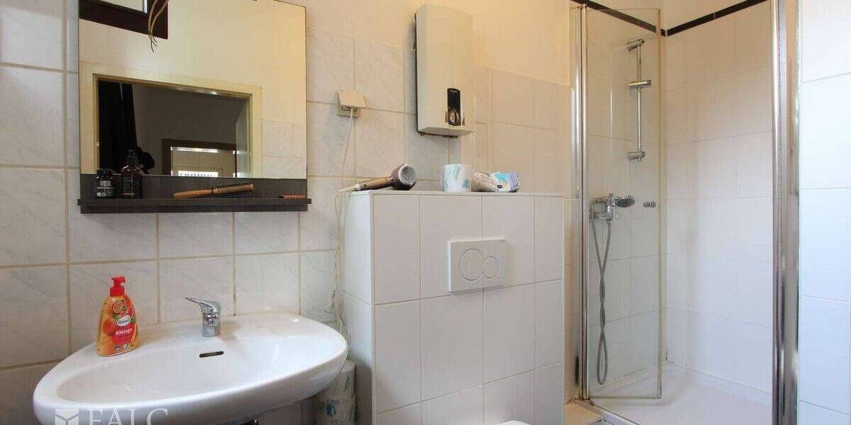 Charmantes Stadthaus | vier Wohneinheiten | mit viel Platz in Sterkrade 1 zimmer