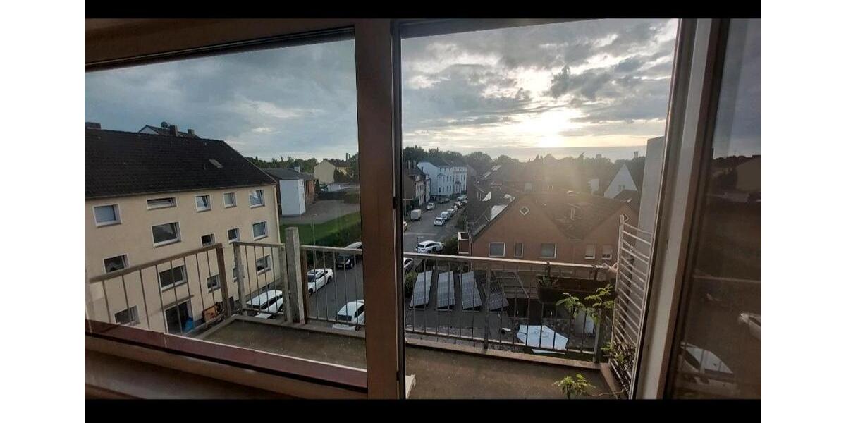 Dachgeschoßwohnung Duisburg Mittelmeiderich - 2 Zimmer, 73 m&sup2;, 525&euro; | Angebot:26127001