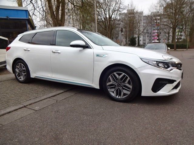 Kia Optima 111.800 km 13.999 € Essen 45276
