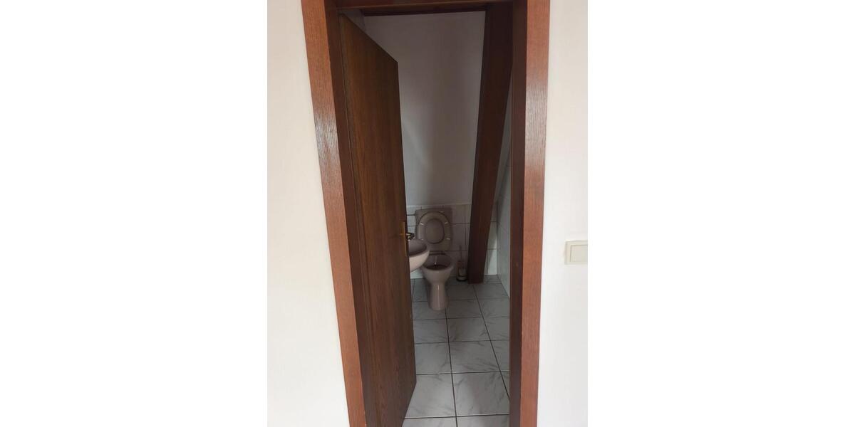 Dachgeschoßwohnung Duisburg Laar - 3 Zimmer, 84 m&sup2;, 850&euro; | Angebot:25152090