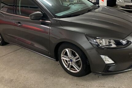 Ford Focus 121.700 km 9.750 &euro; Dortmund 44225
