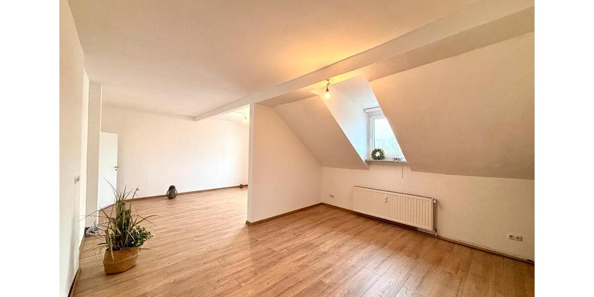 Dachgeschoßwohnung Hagen Hagen-Nord - 3.5 Zimmer, 95 m&sup2;, 159.000&euro; | Angebot:24771113