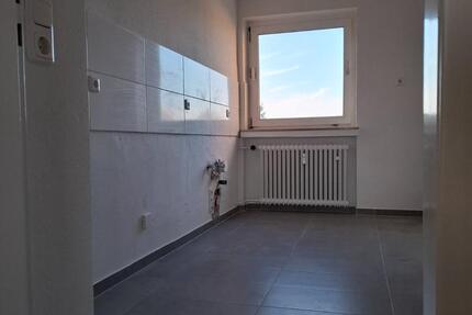 Modernisierte 3 Zimmer-Wohnung mit Aufzug in Meiderich - Nähe Stadtpark 3 zimmer