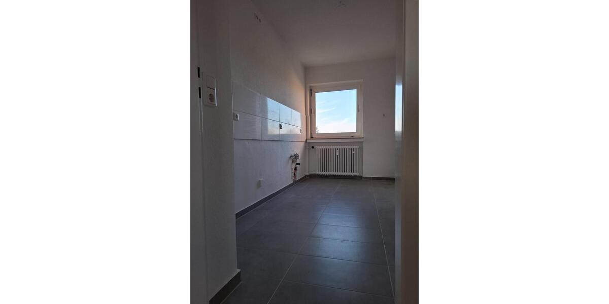 Modernisierte 3 Zimmer-Wohnung mit Aufzug in Meiderich - Nähe Stadtpark 3 zimmer