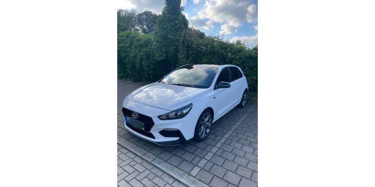Hyundai i30 67.000 km 18.000 &euro; Castrop-Rauxel 44575
