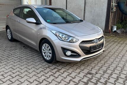 Hyundai i30 180.000 km 5.790 &euro; Gladbeck 45966