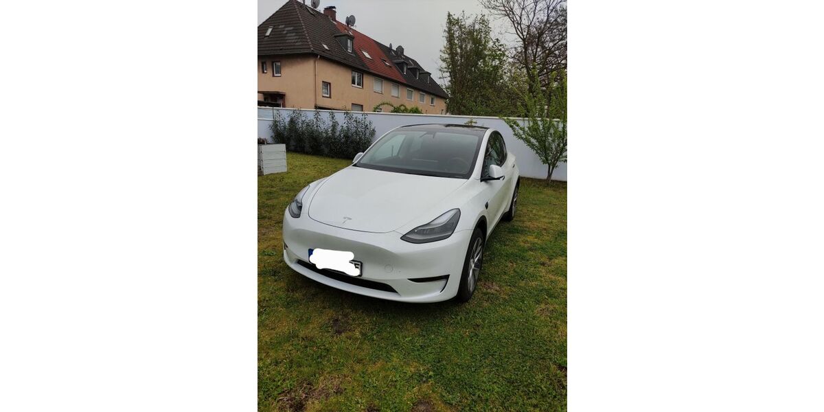 Tesla Model Y 28.000 km 34.500 &euro; Duisburg 47249