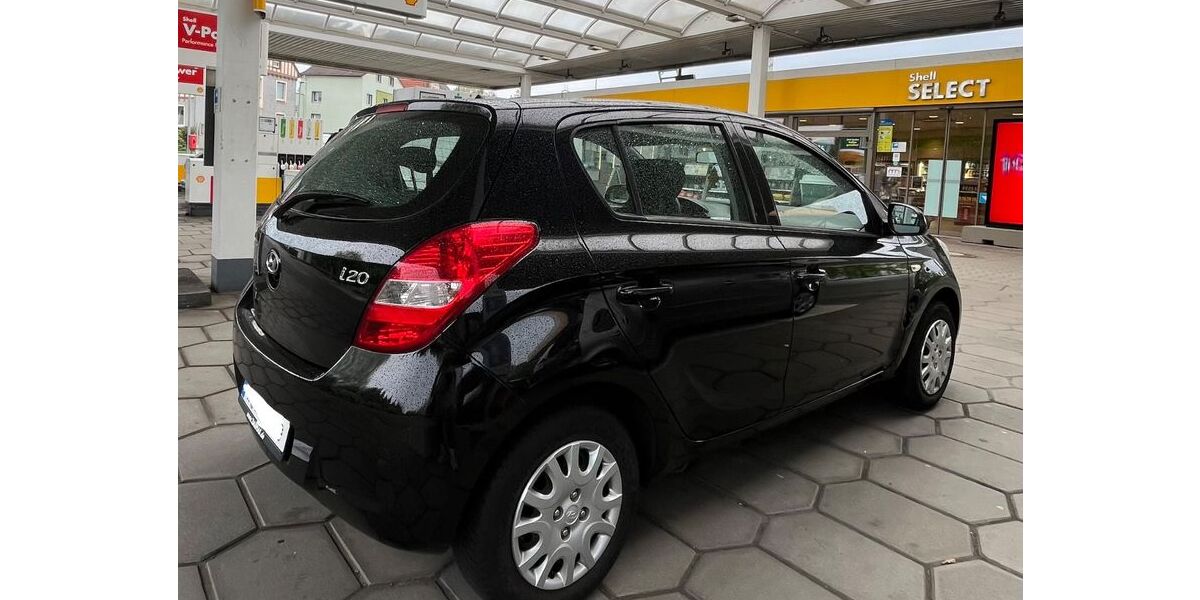Hyundai i20 141.080 km 3.600 &euro; Wuppertal 42279