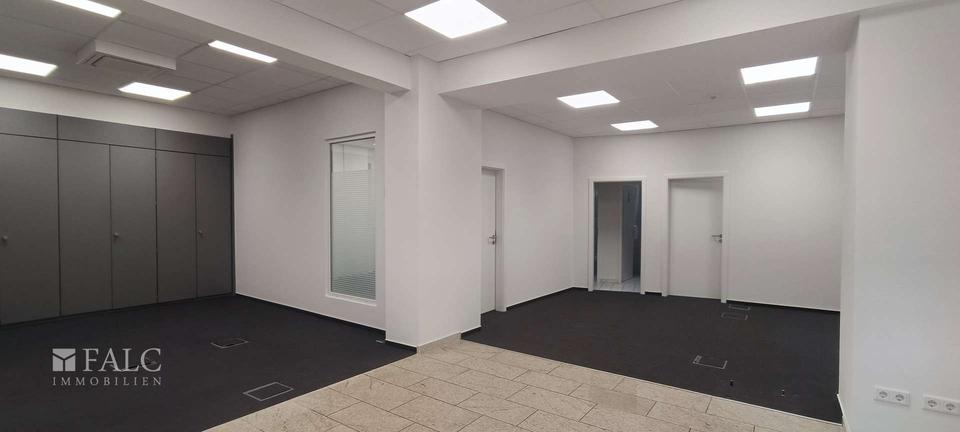 Raum für Visionen – stilvolle Gewerbeimmobilie mit Glasfront und Charakter zimmer