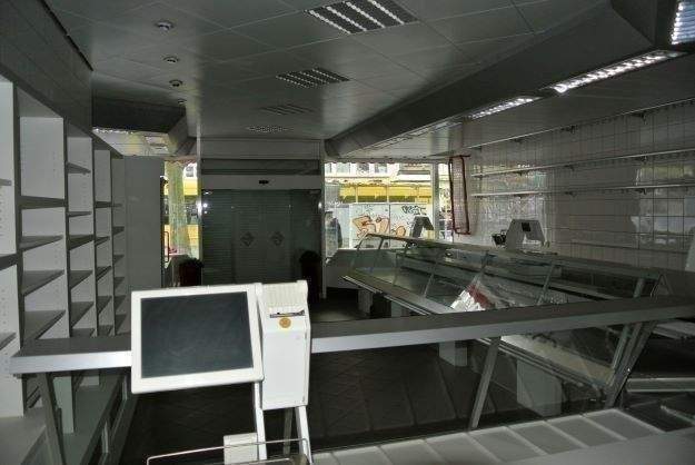 Citylage Mülheim-Mitte Wohn-und Geschäftshaus-Mehrfamilienhaus mit 11 Wohnungen und zwei Gewerbeeinheiten 2 zimmer