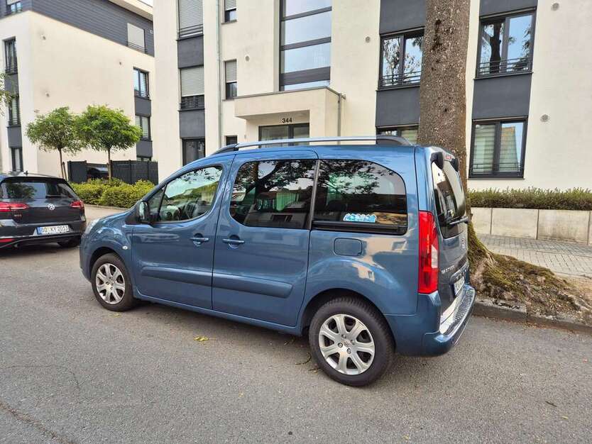 Peugeot Partner 220.000 km 5.900 € Herne 44649