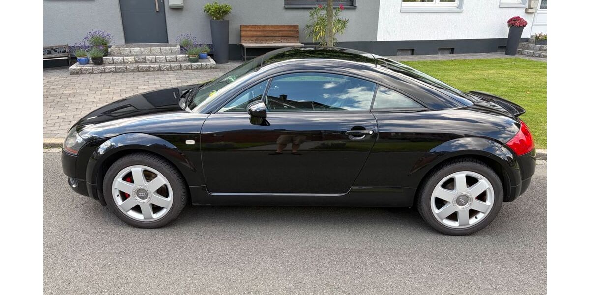 Audi TT 222.200 km 4.600 &euro; Herne 44627