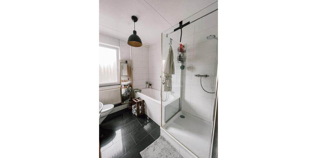 Reihenhaus Essen Stadtbezirk VI - 5 Zimmer, 127 m&sup2;, 1.970&euro; | Angebot:25307308