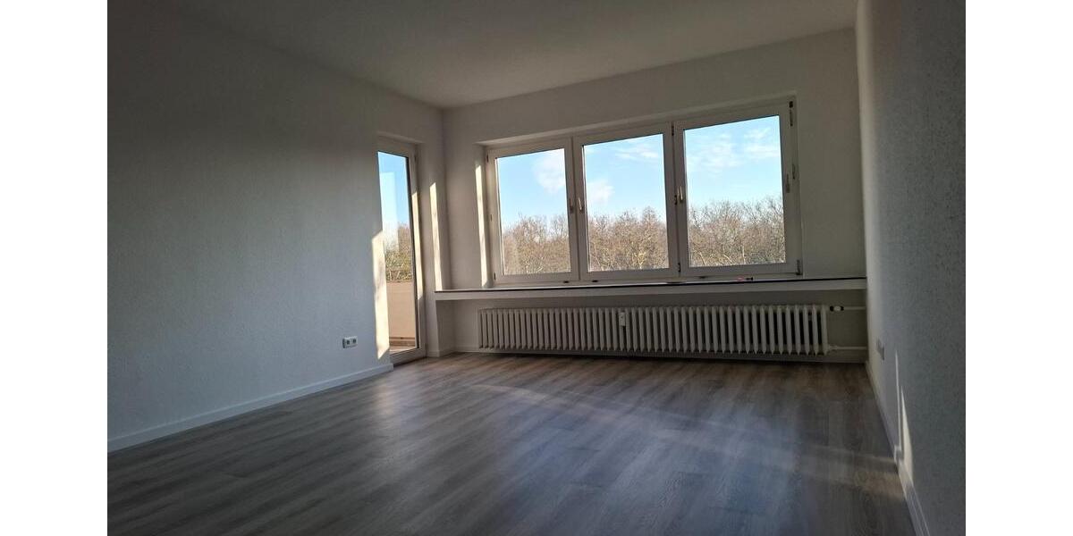 Modernisierte 3 Zimmer-Wohnung mit Aufzug in Meiderich - Nähe Stadtpark 3 zimmer