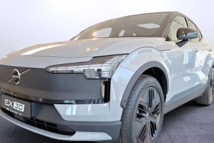 Volvo EX30 4.900 km 51.880 € Recklinghausen 45659