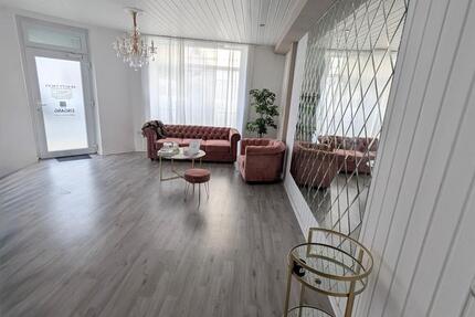 Vielseitig nutzbare Gewerbeeinheit im Erdgeschoss – ca. 74 m² zimmer