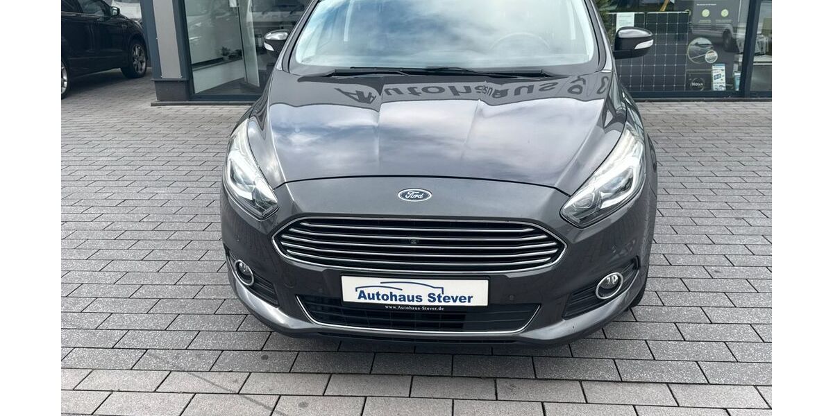 Ford S-Max 129.135 km 17.900 &euro; Olfen 59399