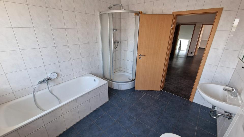 Dachgeschoßwohnung Recklinghausen Grullbad - 4 Zimmer, 100 m&sup2;, 850&euro; | Angebot:26312932