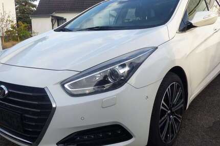 Hyundai i40 187.000 km 9.350 &euro; Mulheim an der ruhr 45481