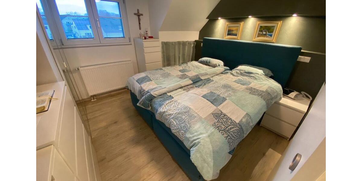 Doppelhaushälfte Duisburg Huckingen - 7 Zimmer, 120 m&sup2;, 649.000&euro; | Angebot:24714672