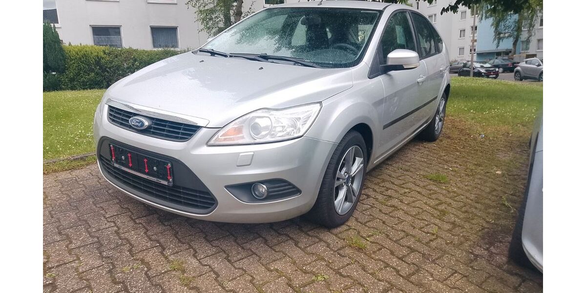 Ford Focus 85.000 km 3.999 &euro; Dortmund 44357