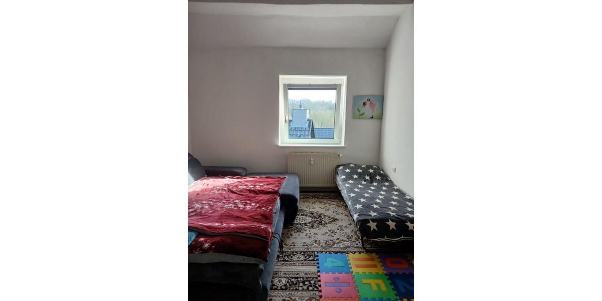 Dachgeschoßwohnung Bochum Eppendorf - 4 Zimmer, 90 m&sup2;, 500&euro; | Angebot:25179110