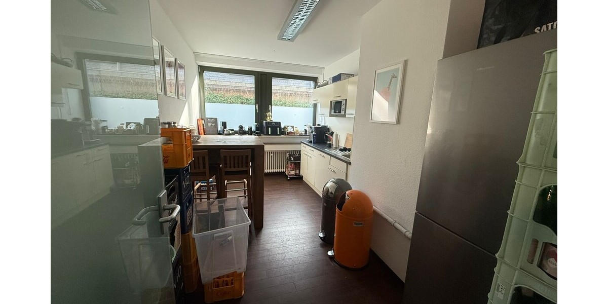 Moderne Gewerbefläche, Ihr neuer Unternehmensstandort – modern, hell und repräsentativ 7 zimmer