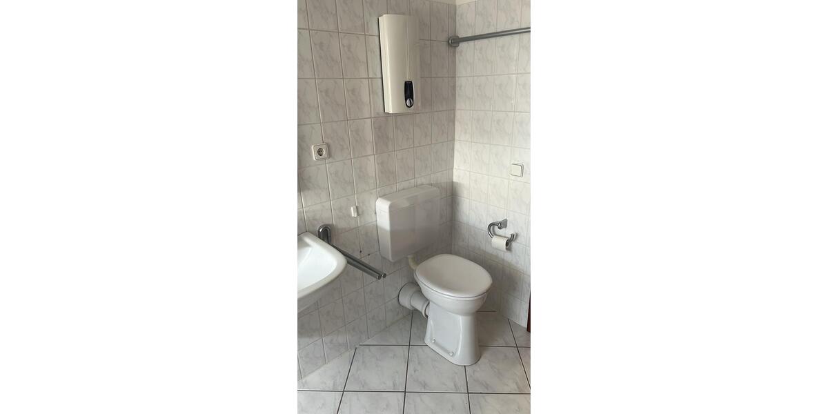 Dachgeschoßwohnung Duisburg Mittelmeiderich - 2 Zimmer, 46 m&sup2;, 707&euro; | Angebot:26395078
