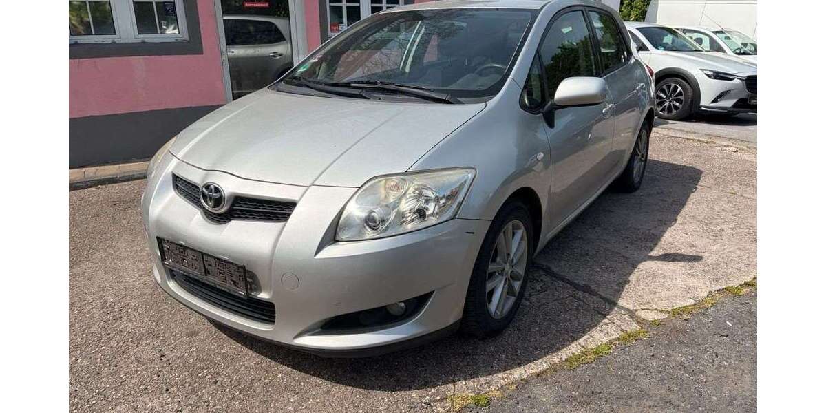 Toyota Auris 235.000 km 3.990 &euro; Wuppertal 42329