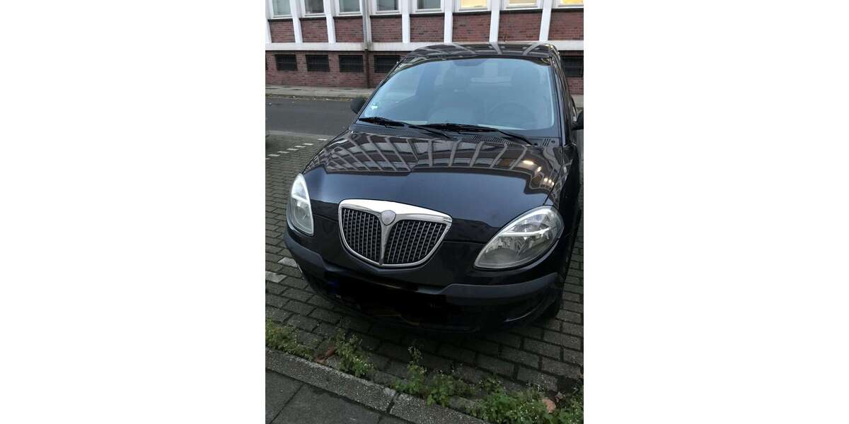 Lancia Y 205.000 km 700 &euro; Bochum 44809