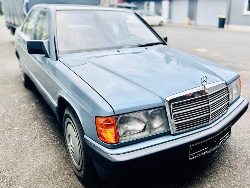 Mercedes-Benz 190 21.357 km 29.500 € Essen 45127