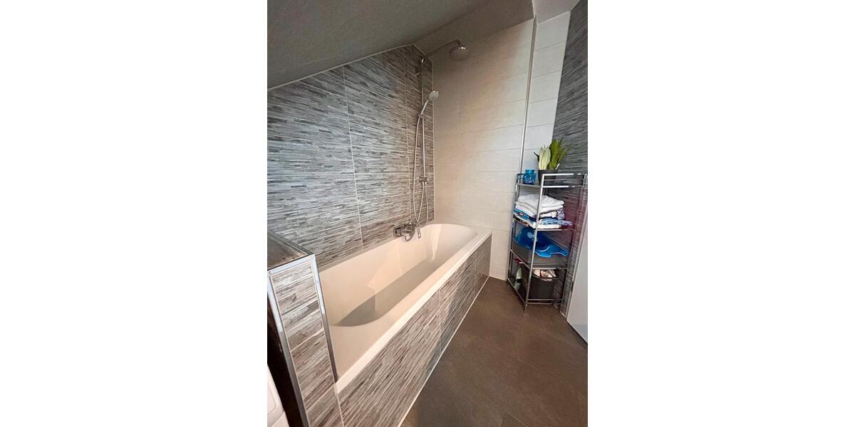 Etagenwohnung Wuppertal Gemarkung Langerfeld - 3 Zimmer, 90 m&sup2;, 195.000&euro; | Angebot:26613096