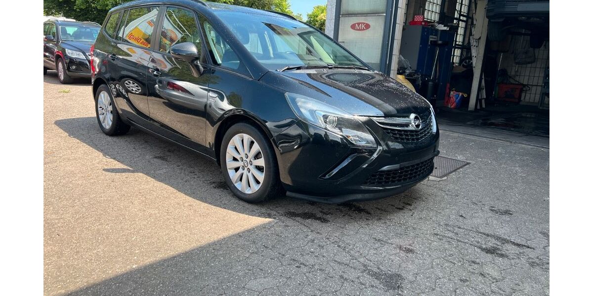 Opel Zafira 172.000 km 6.480 &euro; Essen 45141