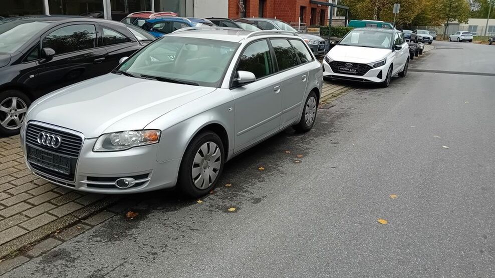 Audi A4 306.000 km 2.500 € Duisburg 47269