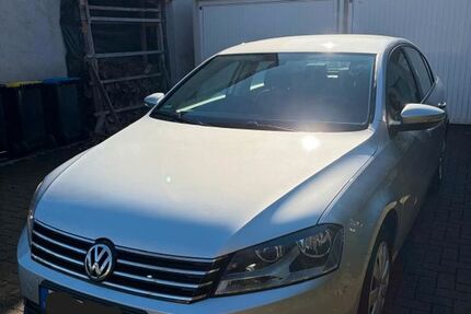 VW Passat 98.232 km 8.200 &euro; Wuppertal 42277