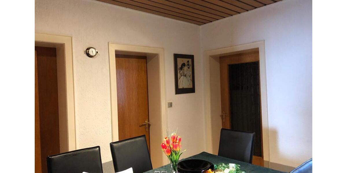 Erdgeschoßwohnung Bochum - 3 Zimmer, 93 m&sup2;, 1.580&euro; | Angebot:25481597