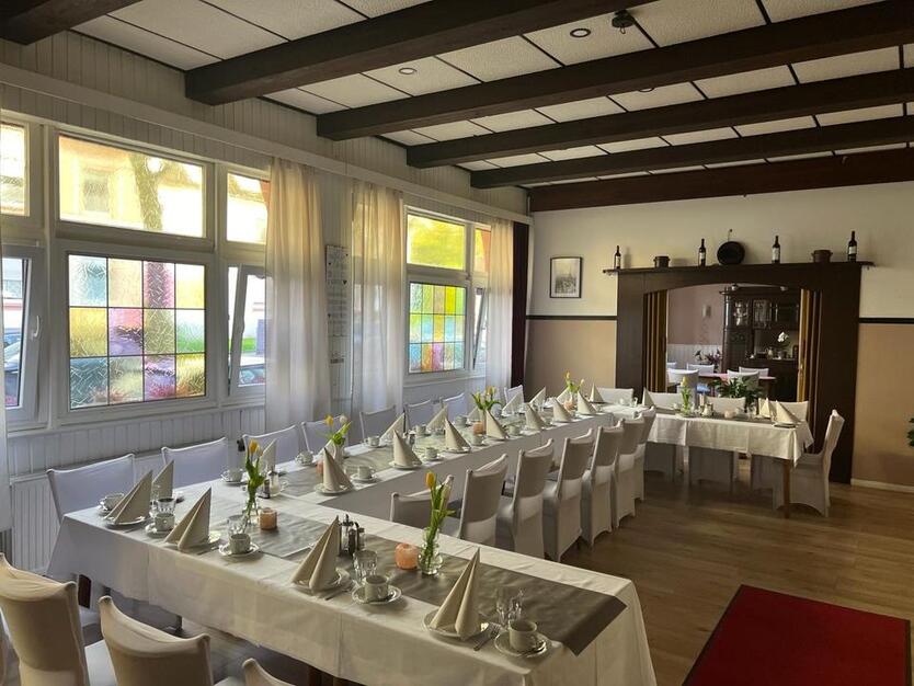 Café Restaurant Taurerfeiern am Friedhof Catering zimmer