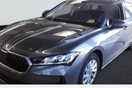 Skoda Superb 26.582 km 29.880 € Duisburg 47059