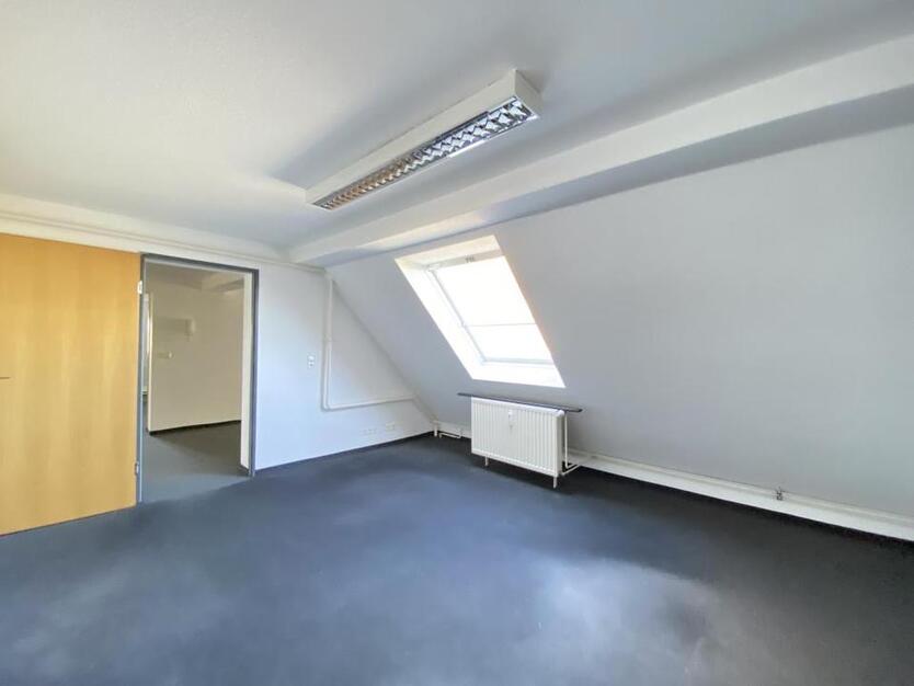 Ihr Großzügiges Büro im Zentrum von Dortmund: Arbeiten Sie mit Stil und Komfort! zimmer