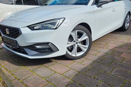 Seat Leon 143.378 km 14.485 &euro; Dorsten 46286