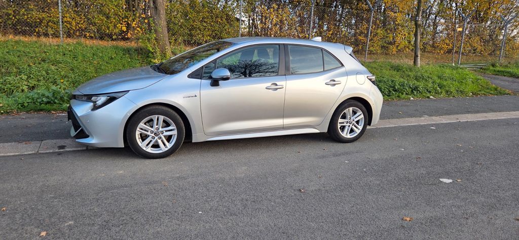 Toyota Corolla 61.300 km 17.990 &euro; Dortmund 44319