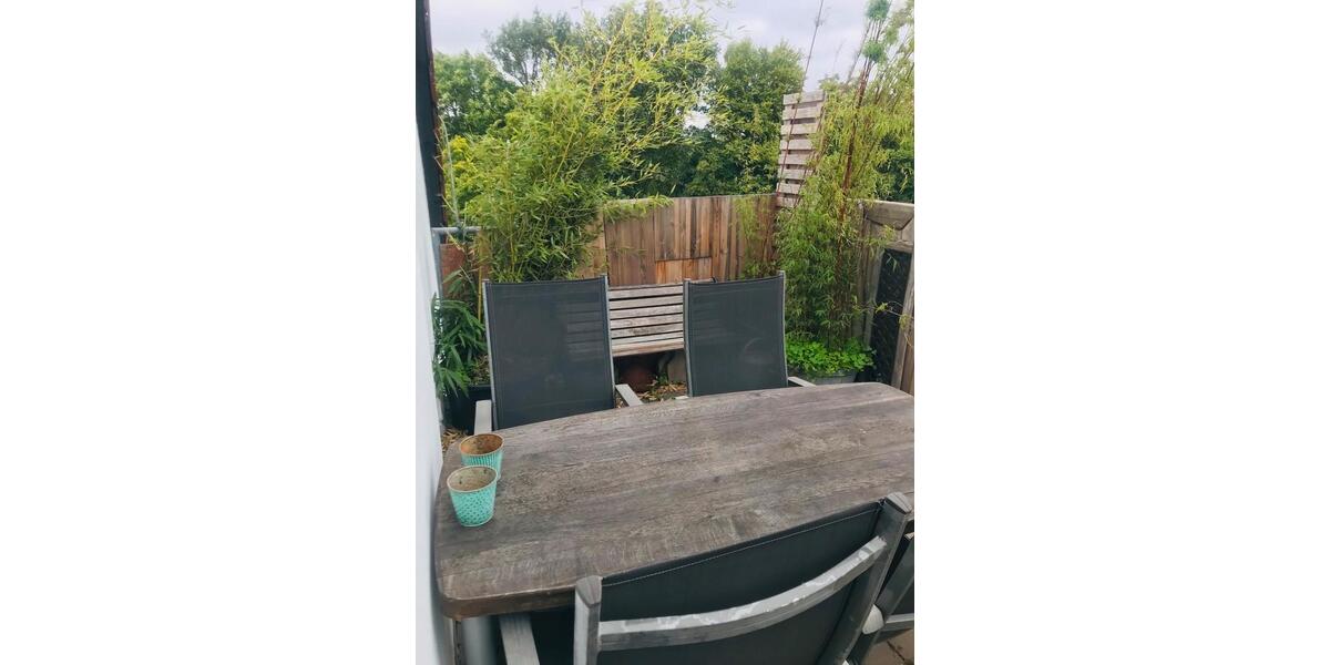 Dachgeschoßwohnung Gelsenkirchen Gelsenkirchen-Mitte - 1 Zimmer, 15 m&sup2;, 425&euro; | Angebot:26337684