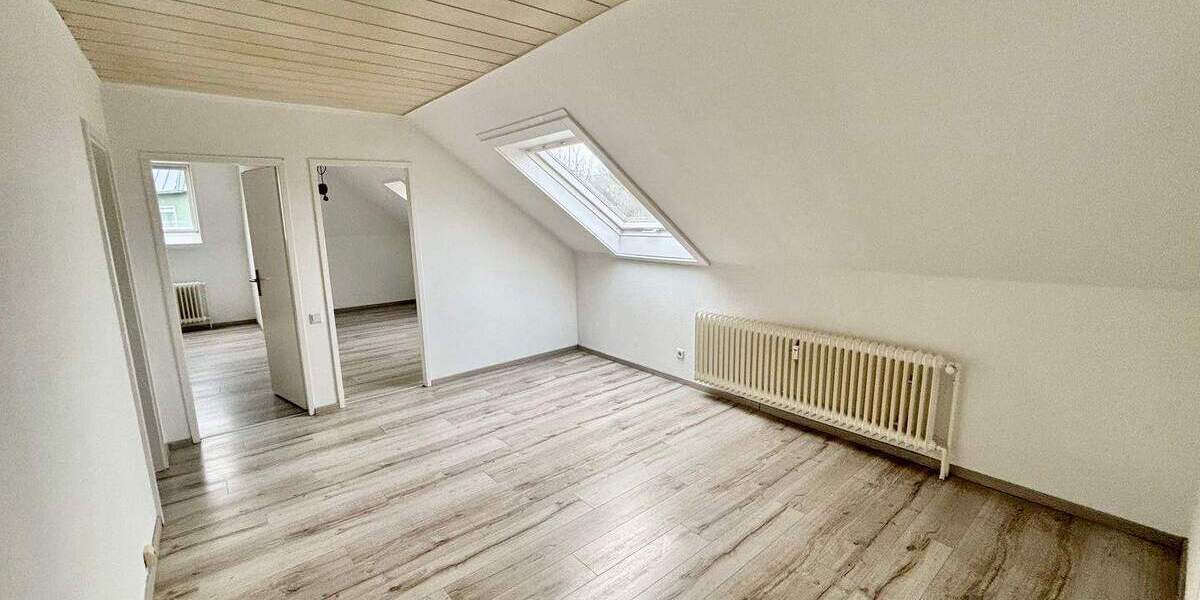 Etagenwohnung Wuppertal Langerfeld - 4 Zimmer, 134 m&sup2;, 1.009&euro; | Angebot:25152507
