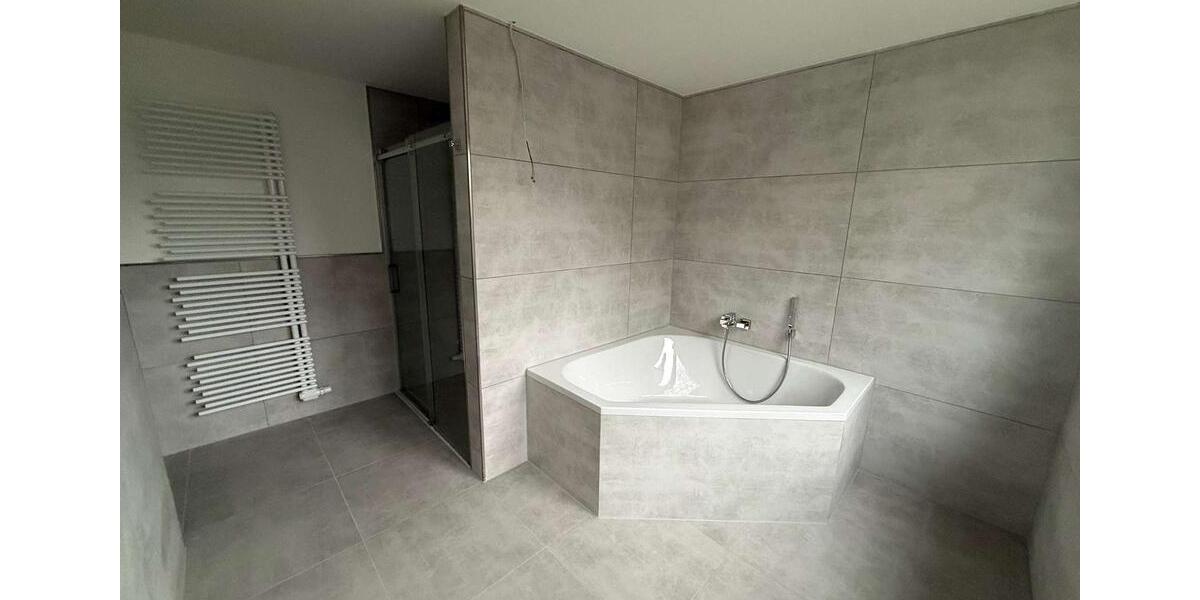 Etagenwohnung Bochum Werne - 3 Zimmer, 125 m&sup2;, 1.710&euro; | Angebot:25843966