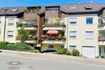 Dachgeschoss Wohnung in ruhiger und begehrter Lage mit Dachloggia.