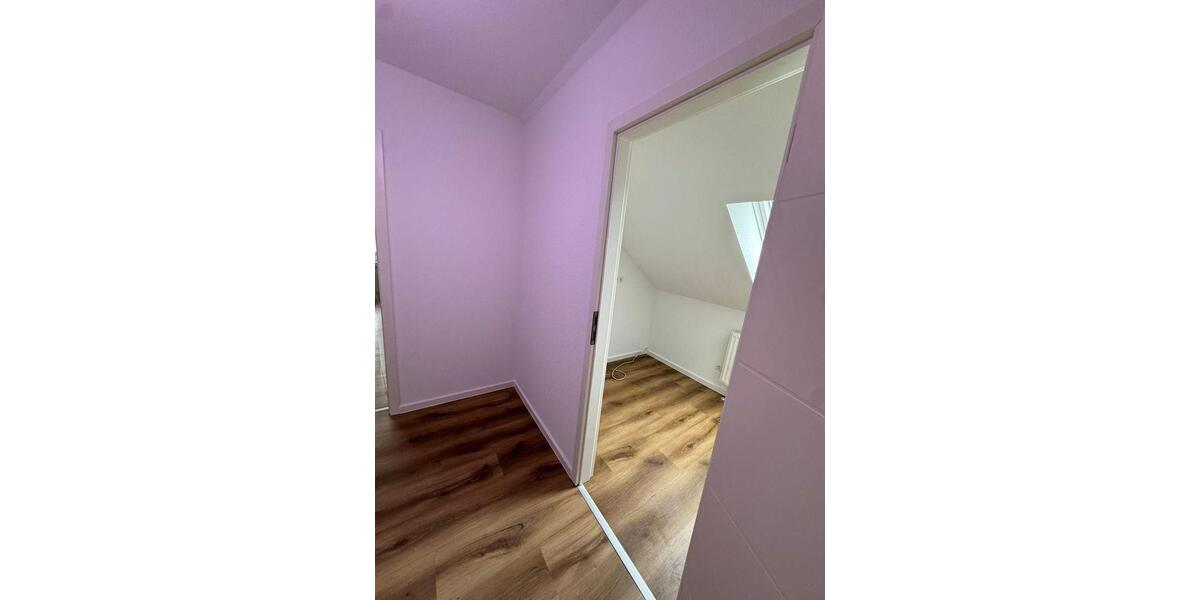 Dachgeschoßwohnung Recklinghausen Hillerheide - 3 Zimmer, 73 m&sup2;, 700&euro; | Angebot:25320628